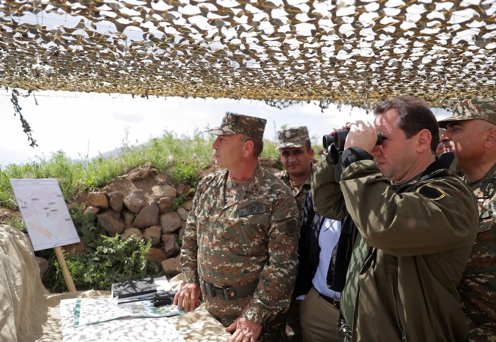 Министр обороны Армении