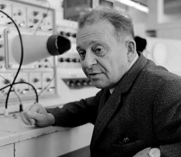 Артем Алиханян