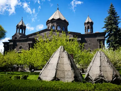 Yot Verk (Seven Wounds) Church