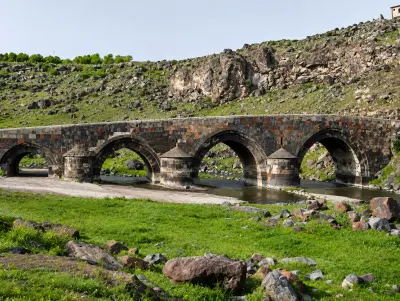 Օշականի կամուրջ