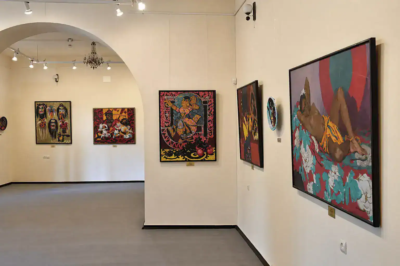 Gallery of Mariam and Eranuhi Aslamazyan Sisters