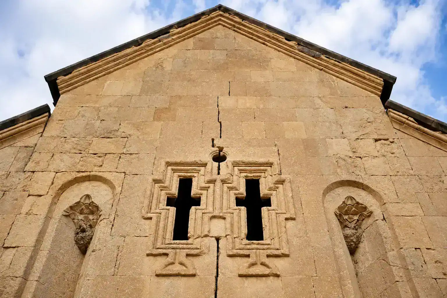 Holy Mother of God Church, Areni