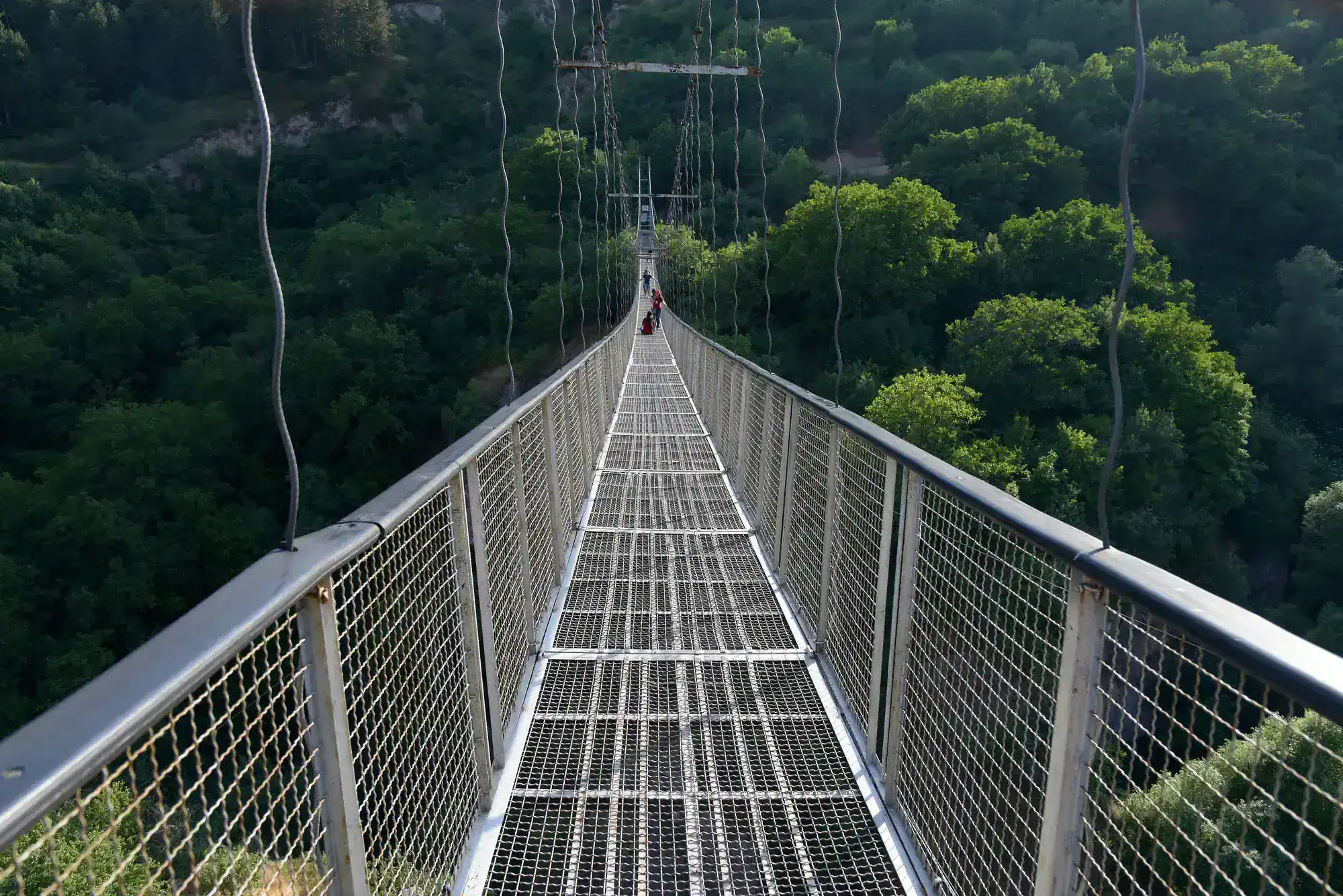 Качающийся мост Хндзореска