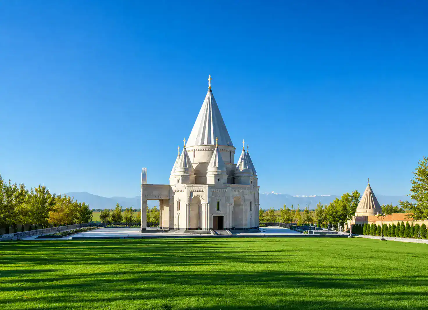 Quba Mêrê Dîwanê Yazidi Temple