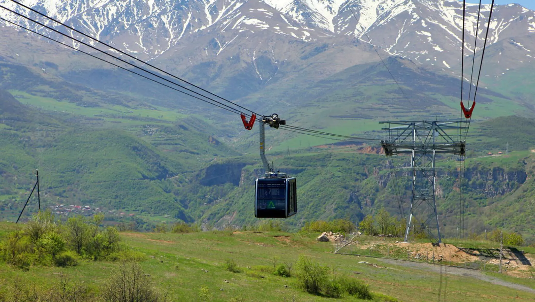 Крылья Татевской канатной дороги